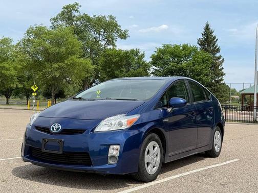 Blue Ribbon Metallic 2010 Toyota Prius III