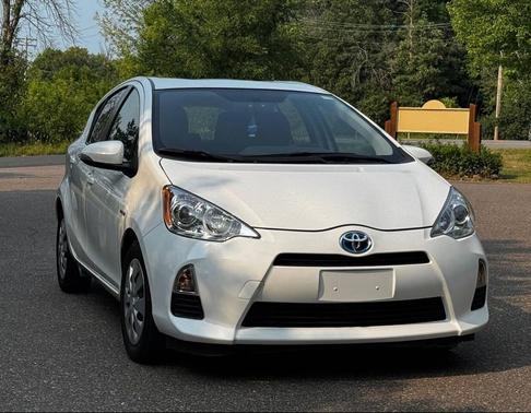 Super White 2012 Toyota Prius c Three