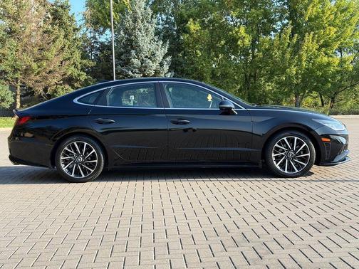 Onyx Black 2023 Hyundai SONATA Limited
