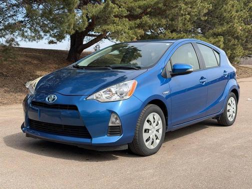 2014 Toyota Prius c Two