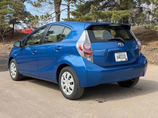 2014 Toyota Prius c Two