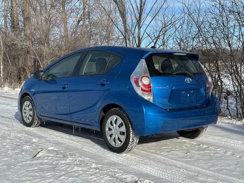 2014 Toyota Prius c Two