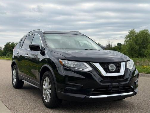 Magnetic Black 2018 Nissan Rogue SV