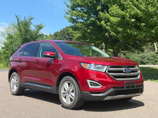 Ruby Red Metallic Tinted Clearcoat 2018 Ford Edge SEL