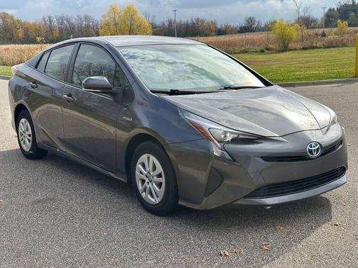 2016 Toyota Prius Two
