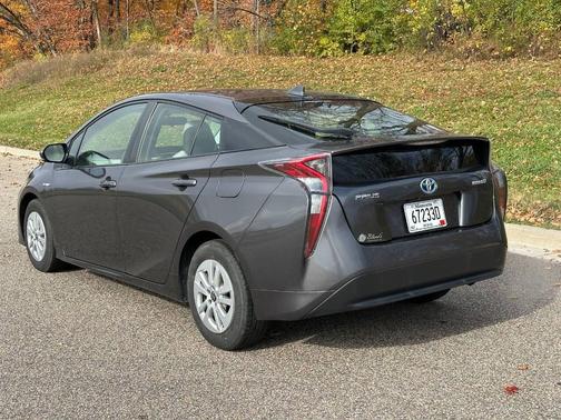 2016 Toyota Prius Two
