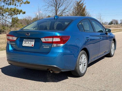 Island Blue Pearl 2017 Subaru Impreza 2.0i Premium