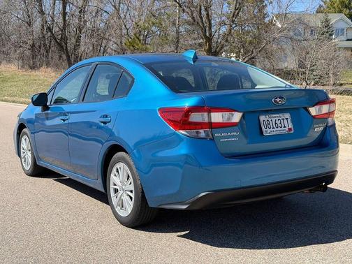 Island Blue Pearl 2017 Subaru Impreza 2.0i Premium