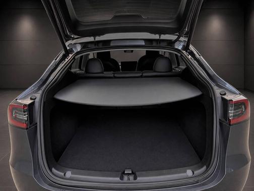 Midnight Silver Metallic 2023 Tesla Model Y Long Range Dual Motor All-Wheel Drive