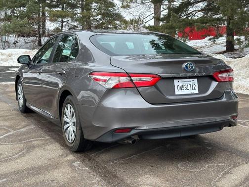 2018 Toyota Camry Hybrid SE