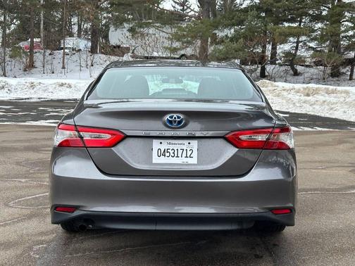 2018 Toyota Camry Hybrid SE