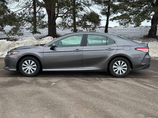 2018 Toyota Camry Hybrid SE