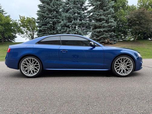 Blue 2017 Audi S5 3.0T