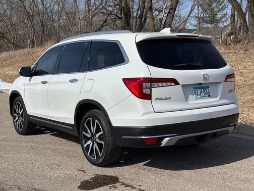 2021 Honda Pilot Touring 8-Passenger