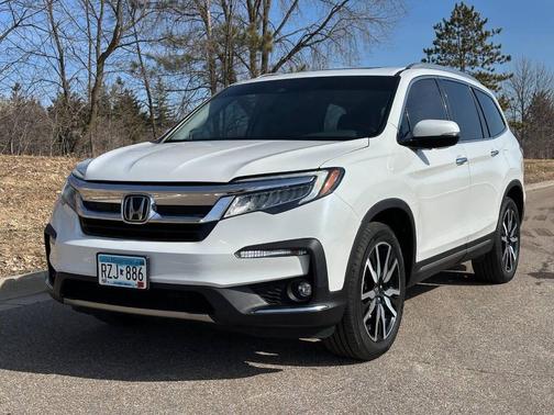 2021 Honda Pilot Touring 8-Passenger