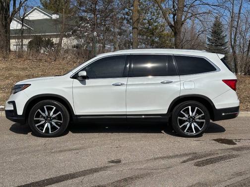 2021 Honda Pilot Touring 8-Passenger