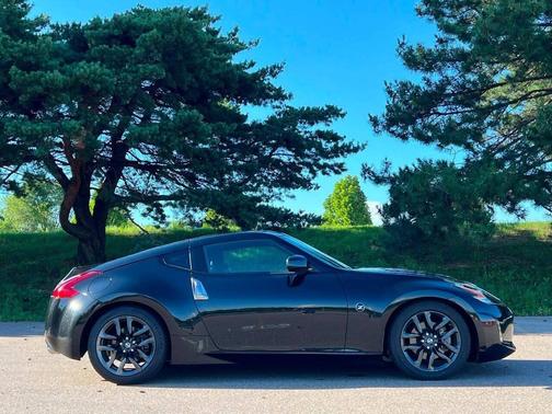 2019 Nissan 370Z Base