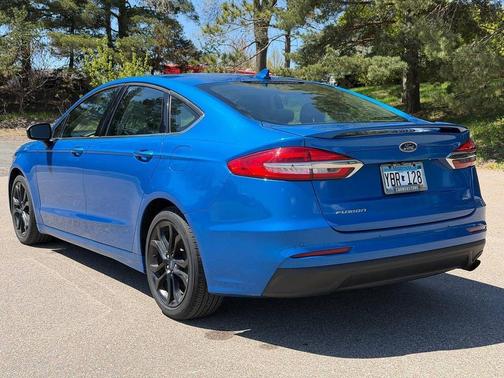Blue 2019 Ford Fusion SE