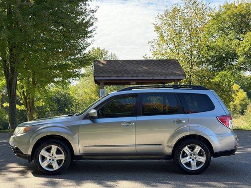 Steel Silver Metallic 2010 Subaru Forester 2.5 X Limited