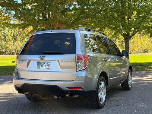 Steel Silver Metallic 2010 Subaru Forester 2.5 X Limited