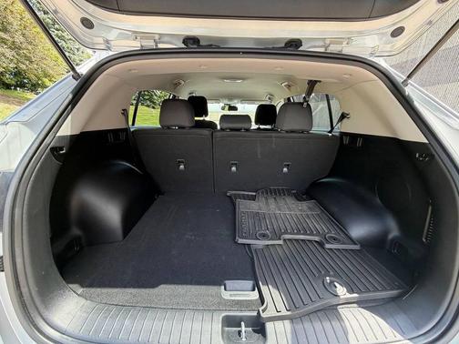 Sparkling Silver 2022 Kia Sportage LX