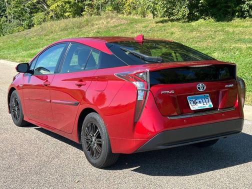 2016 Toyota Prius Four Touring