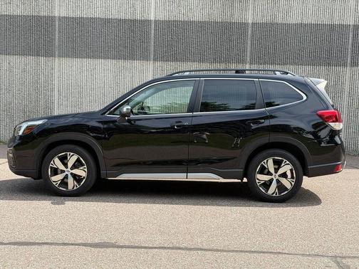Crystal Black Silica 2021 Subaru Forester Touring