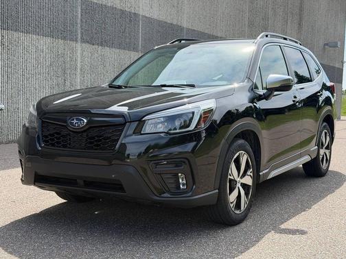 Crystal Black Silica 2021 Subaru Forester Touring