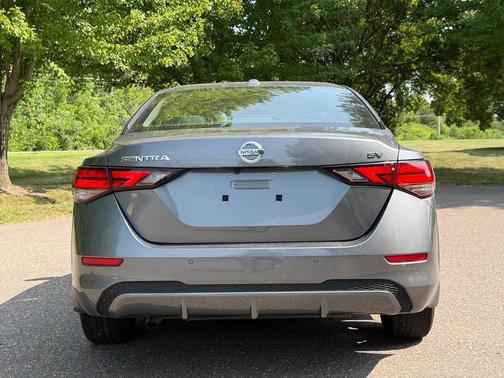 Gun Metallic 2023 Nissan Sentra SV