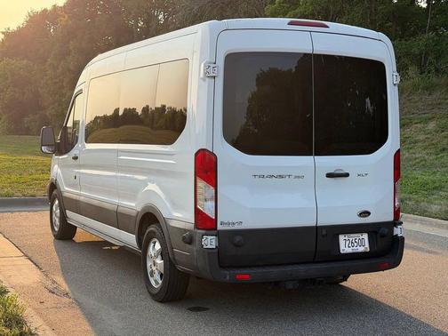 Oxford White 2017 Ford Transit-350 XLT