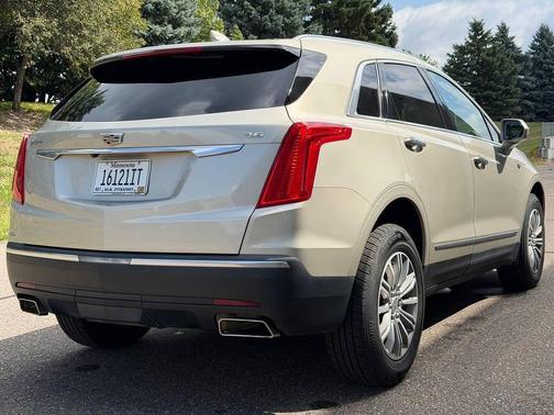 Bronze Dune Metallic 2017 Cadillac XT5 Luxury