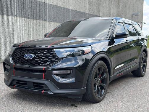 Agate Black Metallic 2022 Ford Explorer ST