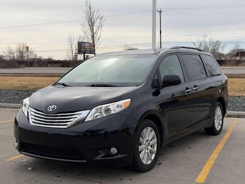 2015 Toyota Sienna XLE