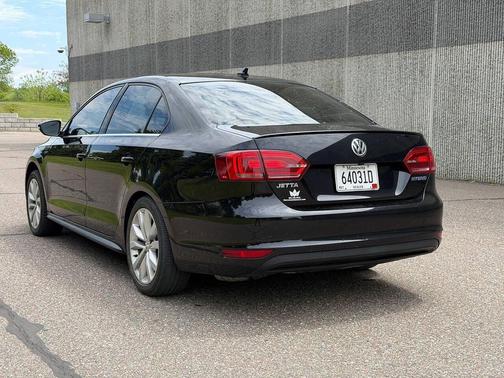 Deep Black Metallic 2014 Volkswagen Jetta Hybrid SEL Premium