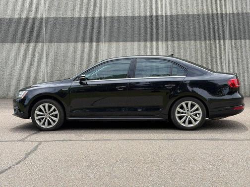 Deep Black Metallic 2014 Volkswagen Jetta Hybrid SEL Premium