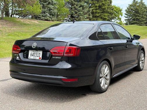 Deep Black Metallic 2014 Volkswagen Jetta Hybrid SEL Premium