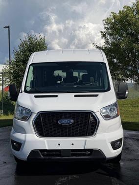 Oxford White 2022 Ford Transit-350 XLT