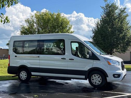 Oxford White 2022 Ford Transit-350 XLT