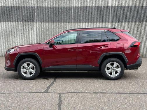 Ruby Flare Pearl 2021 Toyota RAV4 XLE