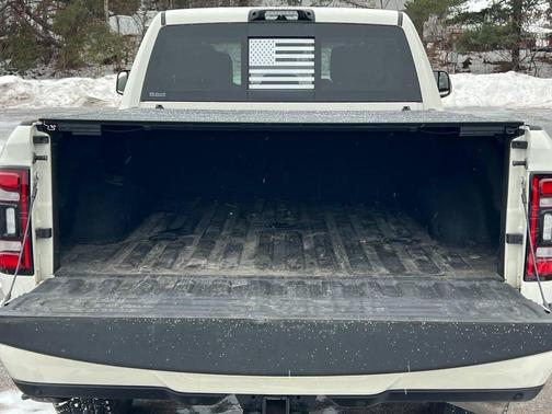 2022 RAM 3500 Limited Crew Cab 4x4 6'4' Box