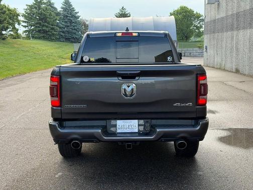 Granite Crystal Metallic Clearcoat 2020 RAM 1500 Big Horn/Lone Star