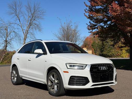 Cortina White 2016 Audi Q3 2.0T Premium Plus