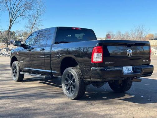 2022 RAM 2500 Big Horn Mega Cab 4x4 6'4'' Box