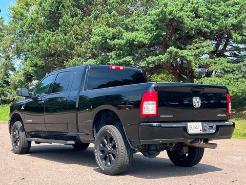2022 RAM 2500 Big Horn Mega Cab 4x4 6'4'' Box