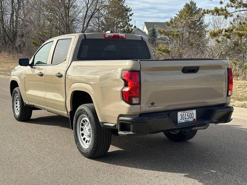 2024 Chevrolet Colorado WT
