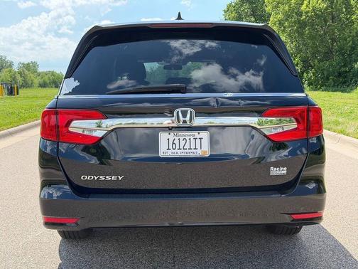 Crystal Black Pearl 2020 Honda Odyssey EX
