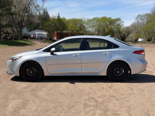 Classic Silver Metallic 2024 Toyota Corolla Hybrid SE