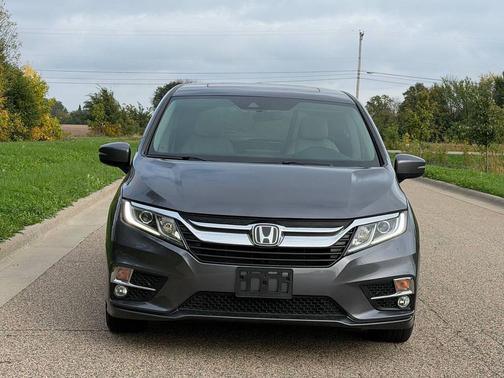 Pacific Pewter Metallic 2019 Honda Odyssey EX-L w/Navigation/RES