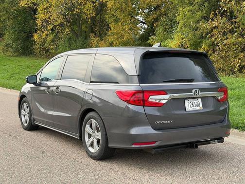 Pacific Pewter Metallic 2019 Honda Odyssey EX-L w/Navigation/RES