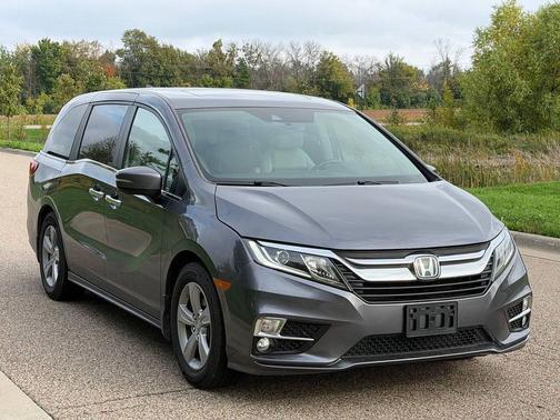 Pacific Pewter Metallic 2019 Honda Odyssey EX-L w/Navigation/RES